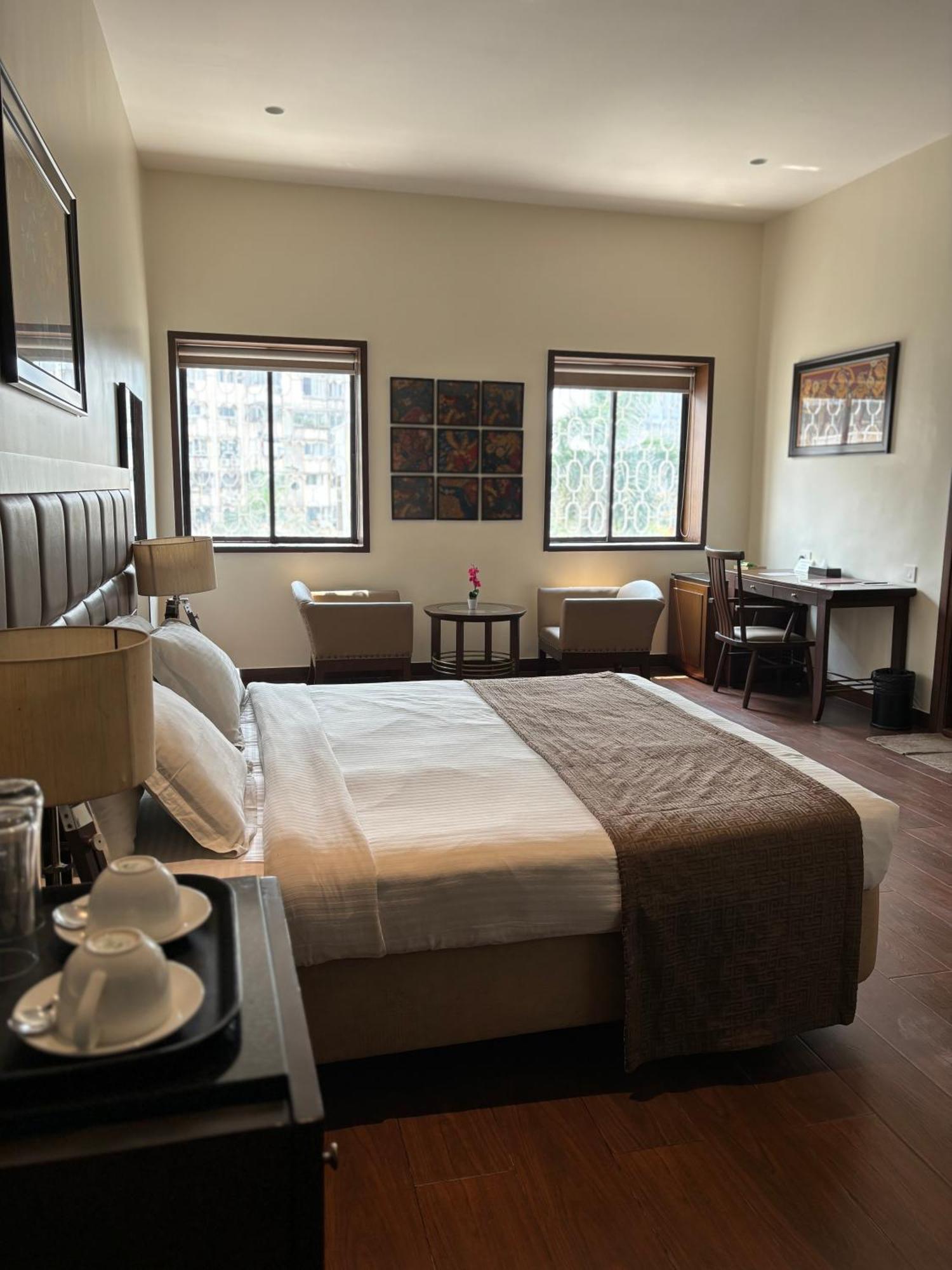 Park Suites Kolkata Bagian luar foto