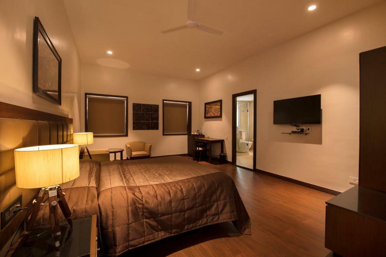 Park Suites Kolkata Bagian luar foto
