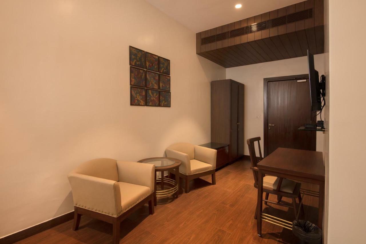 Park Suites Kolkata Bagian luar foto