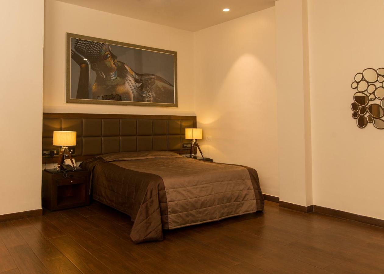 Park Suites Kolkata Bagian luar foto