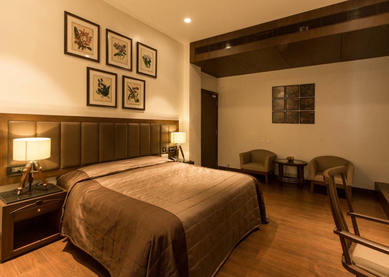 Park Suites Kolkata Bagian luar foto